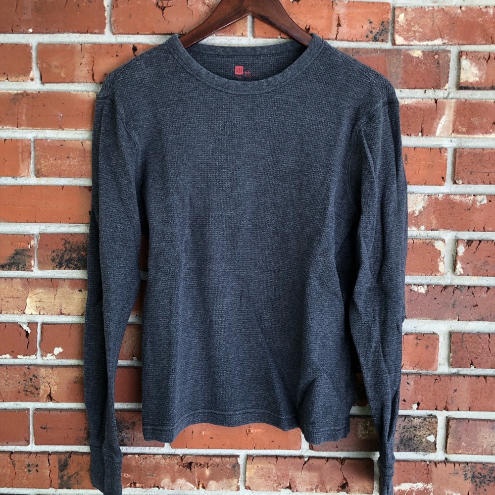 Thermal Style GAP shirt - Size XS